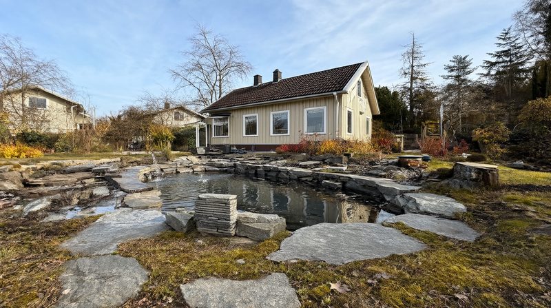 Naturstensläggning med granithällar